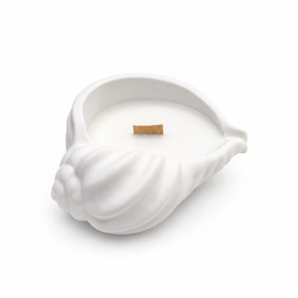 bougie blanche aguabenta en forme de coquillage